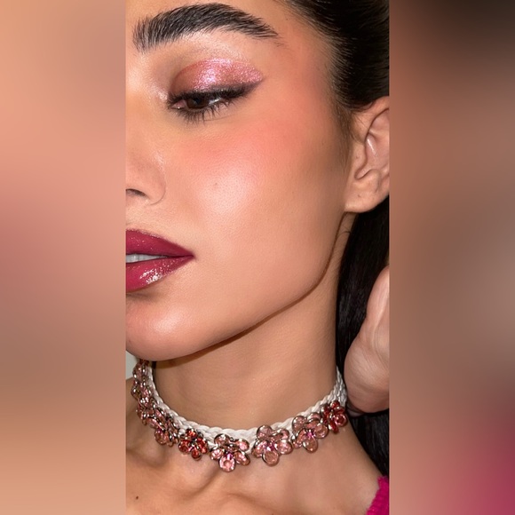 PINK SWAROVSKI CHOKER NECKLACE - Picture 2 of 6